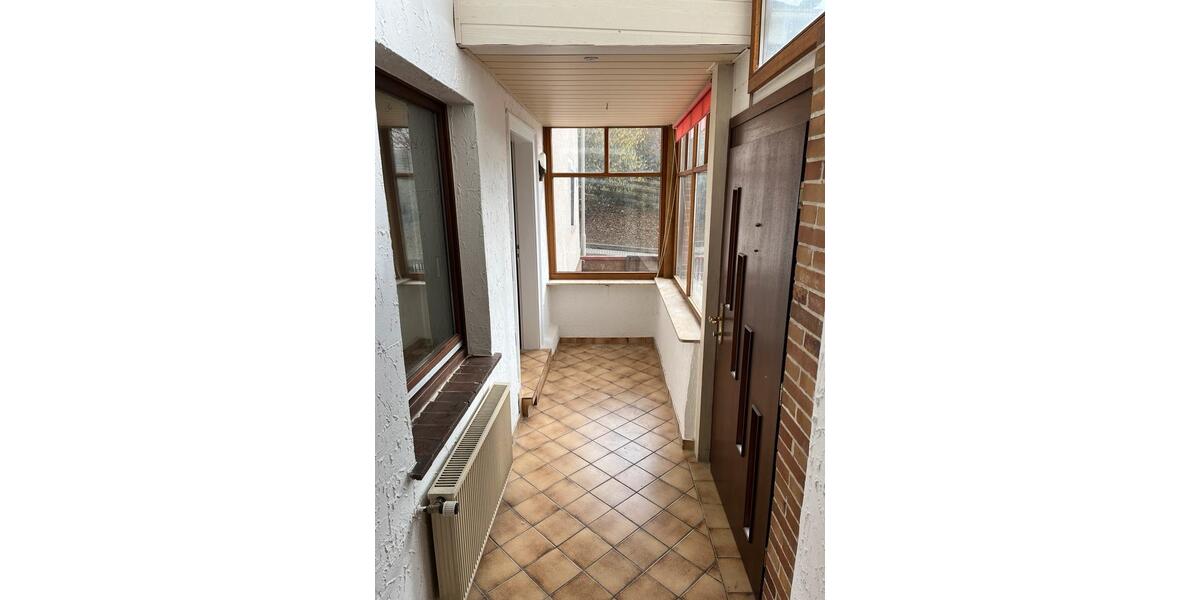 Einfamilienhaus Braunfels - 7 Zimmer, 140 m&sup2;, 1.000&euro; | Angebot:25088036