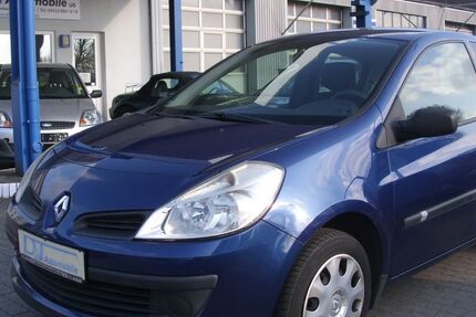 Renault Clio 184.469 km 2.450 &euro; Kiel 24145
