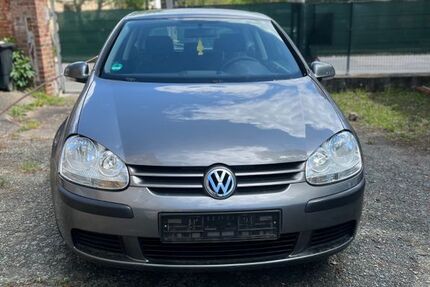 VW Golf 155.000 km 2.000 &euro; Crimmitschau 08451