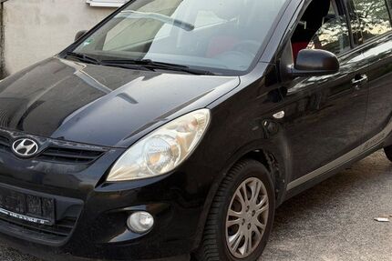 Hyundai i20 90.452 km 2.200 &euro; Limburg 65549