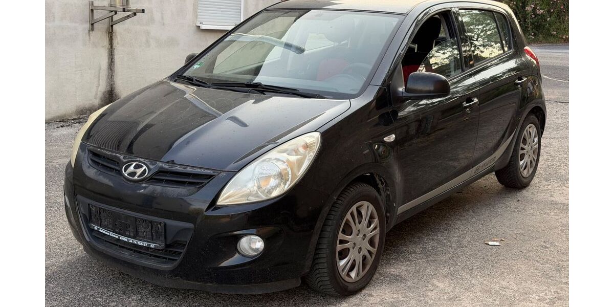 Hyundai i20 90.452 km 2.200 &euro; Limburg 65549
