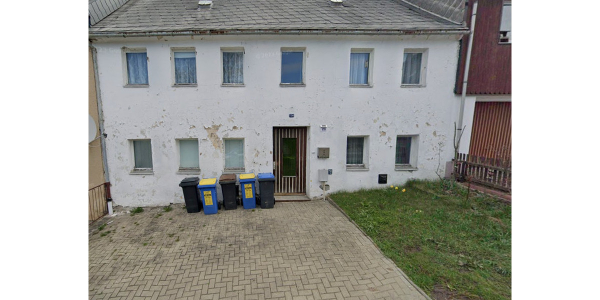 Reihenhaus Marienberg - 8 Zimmer, 120 m&sup2;, 43.000&euro; | Angebot:25057100