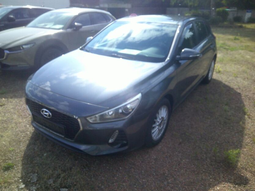 Hyundai i30 54.372 km 12.990 € Landstuhl 66849