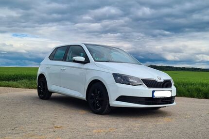 Skoda Fabia 171.000 km 7.900 &euro; Königsbach-Stein 75203