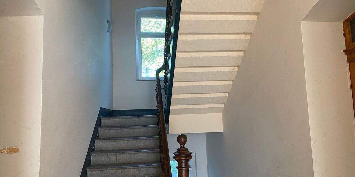 Zimmer Halle (Saale) Damaschkestraße - 3 Zimmer, 94 m&sup2;, 685&euro; | Angebot:25770429