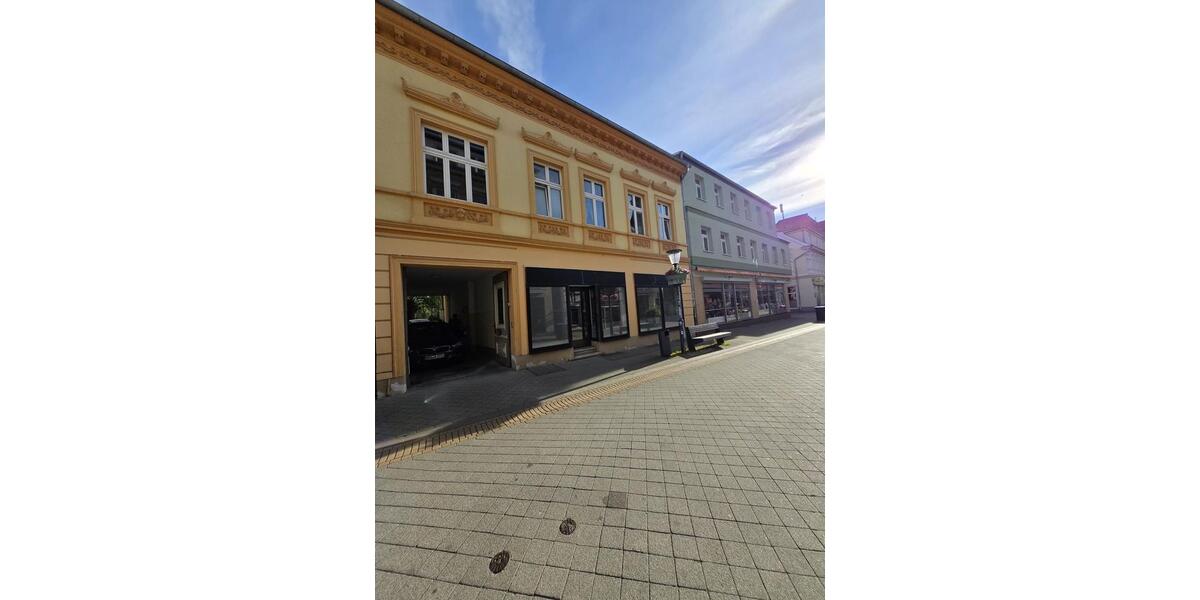 Einfamilienhaus Burg - 8 Zimmer, 251 m&sup2;, 370.000&euro; | Angebot:26888649