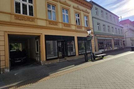 Haus Burg - 8 Zimmer, 251 m&sup2;, 370.000&euro; | Angebot:26888649