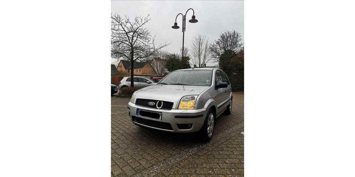 Ford Fusion 120.220 km 1.750 &euro; Varel 26316