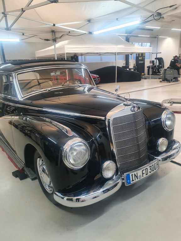 Mercedes-Benz 300 40.000 km 76.500 € Ingolstadt 85055