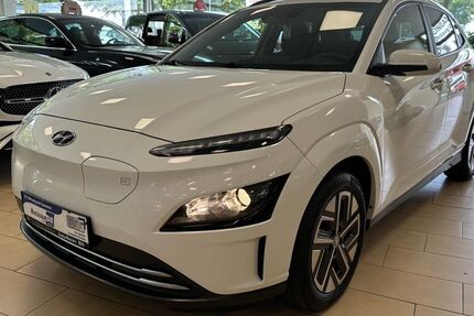 Hyundai KONA 69.675 km 18.000 &euro; Hennef 53773