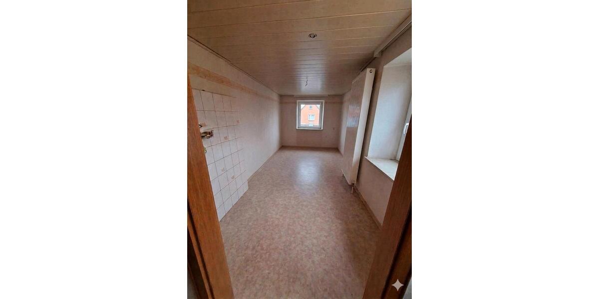 Einfamilienhaus Ballenstedt - 8 Zimmer, 120 m&sup2;, 129.000&euro; | Angebot:26407476