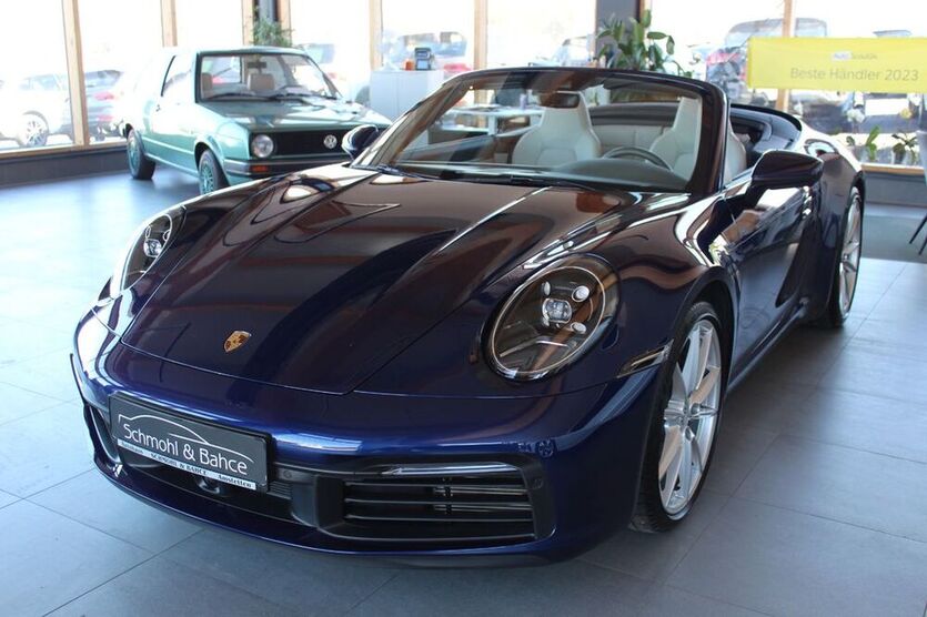 992