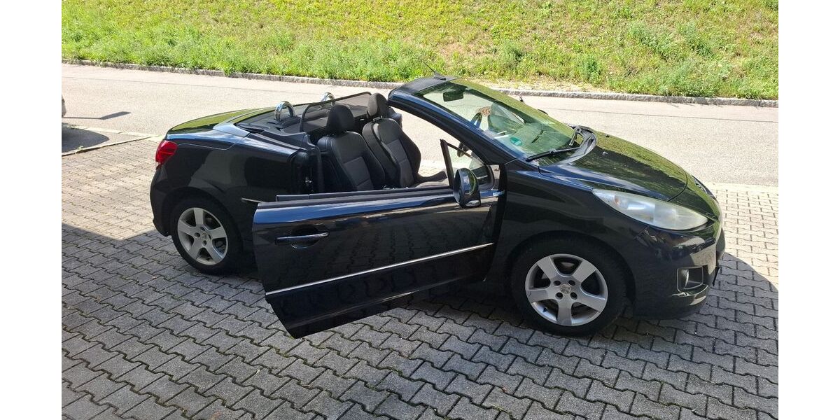 Peugeot 207 134.400 km 2.300 &euro; Landshut 84036