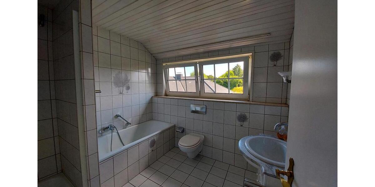 Doppelhaushälfte Lemgo - 5 Zimmer, 155 m&sup2;, 449.000&euro; | Angebot:26850857