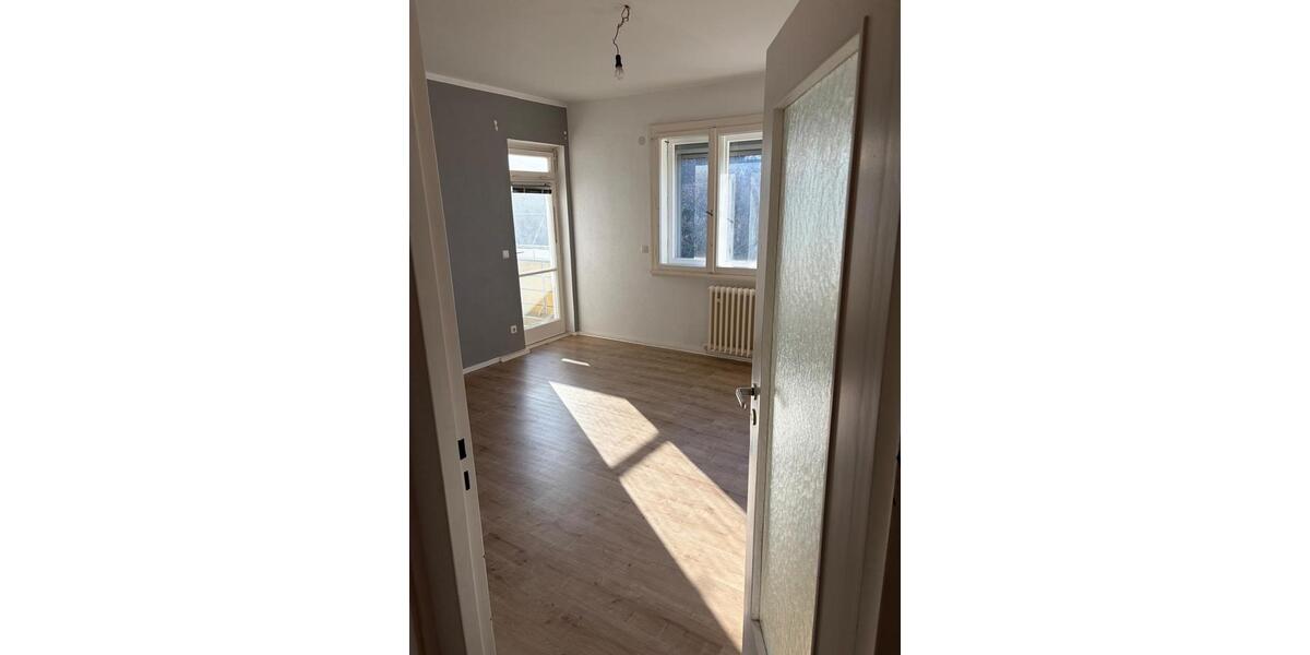 Dachgeschoßwohnung Falkensee - 1 Zimmer, 45 m&sup2;, 708&euro; | Angebot:25832304