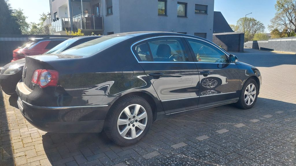 VW Passat 181.000 km 4.000 &euro; Osnabrück 49084