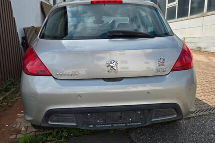 Peugeot 308 172.100 km 1.250 &euro; Illingen 75428