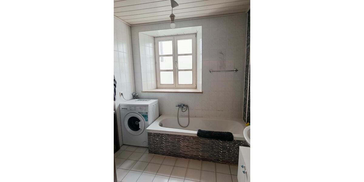 Etagenwohnung Neuburg an der Donau - 2 Zimmer, 66 m&sup2;, 800&euro; | Angebot:26612648