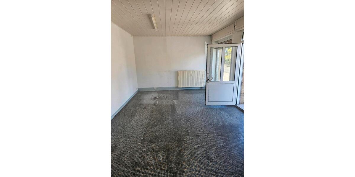 Erdgeschoßwohnung Schwarzheide - 1 Zimmer, 40 m&sup2;, 270&euro; | Angebot:22185891