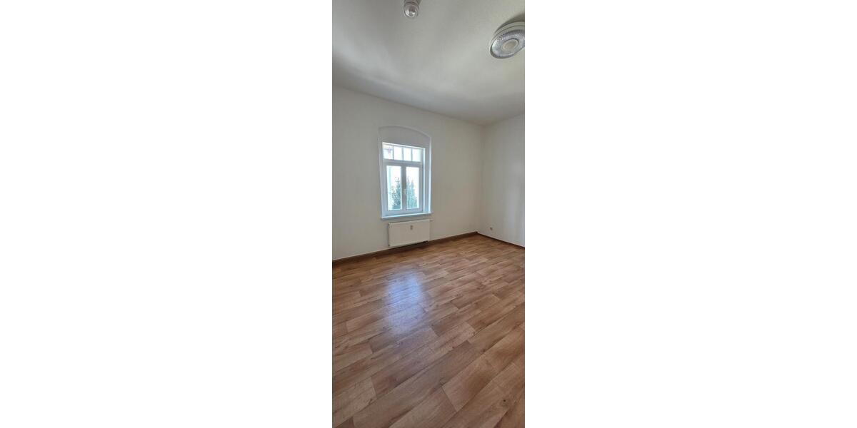 Etagenwohnung Löbau - 2 Zimmer, 55 m&sup2;, 330&euro; | Angebot:25432937
