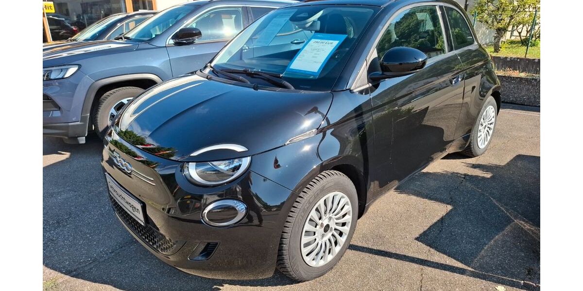 Fiat 500e 3.000 km 12.900 &euro; Bad Urach 72574