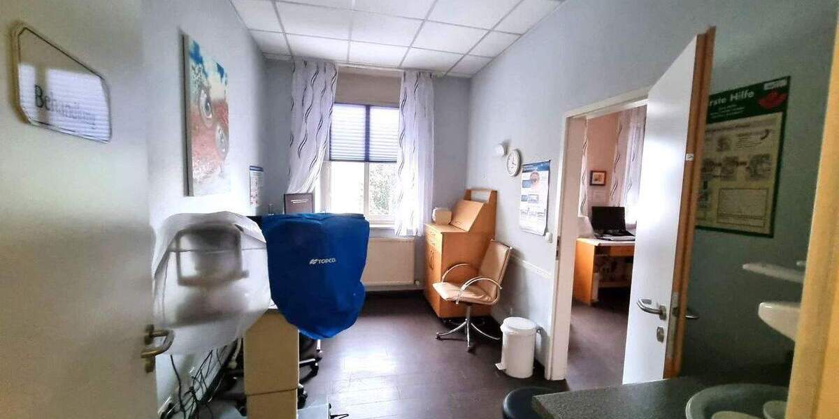 Gewerbeobjekt Amberg - 6 Zimmer, 1.700&euro; | Angebot:25770127