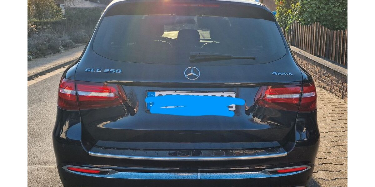 Mercedes-Benz GLC 250 135.000 km 24.900 &euro; Hammersbach 63546