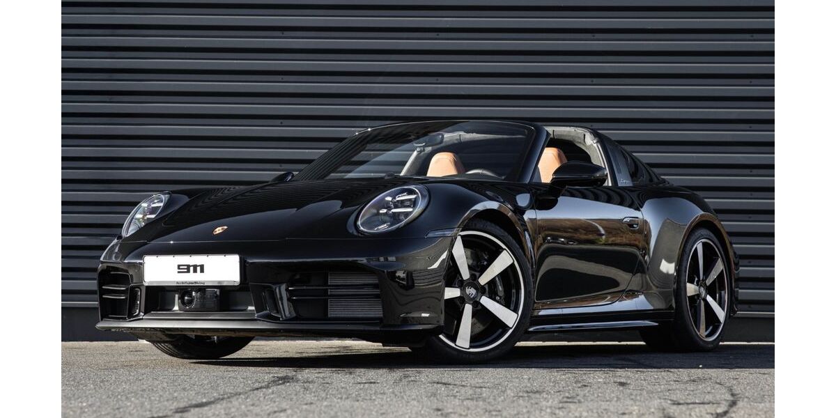 Porsche 992 6.900 km 193.890 &euro; Estenfeld 97230