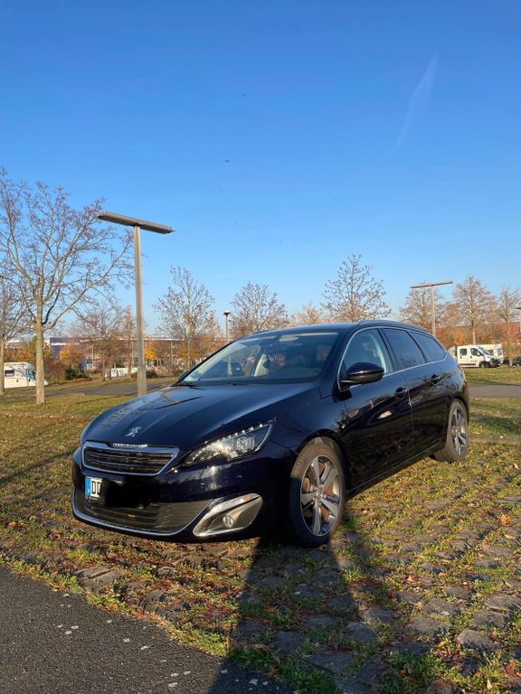 Peugeot 308 145.000 km 6.300 € Dresden 01219