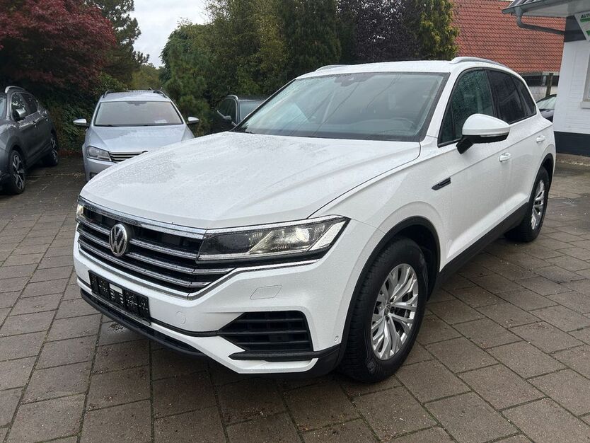 VW Touareg 133.285 km 33.985 € Weertzen 27404