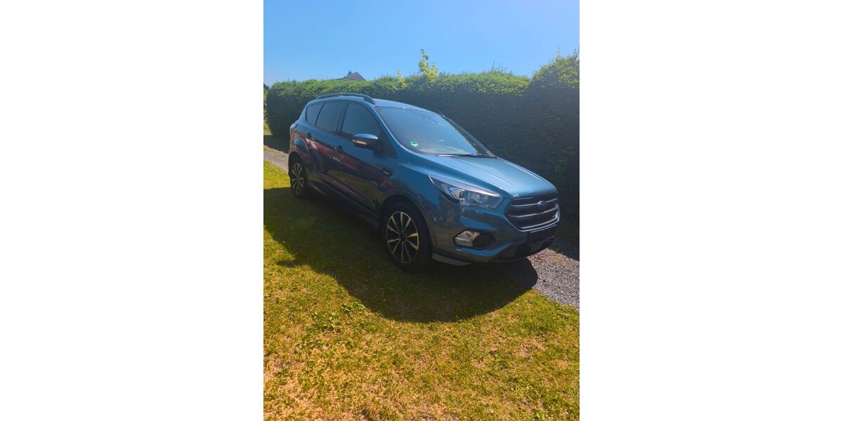 Ford Kuga 118.000 km 15.900 &euro; Fensdorf 57580