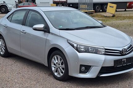 Toyota Corolla 129.649 km 12.299 € Munchen 80687