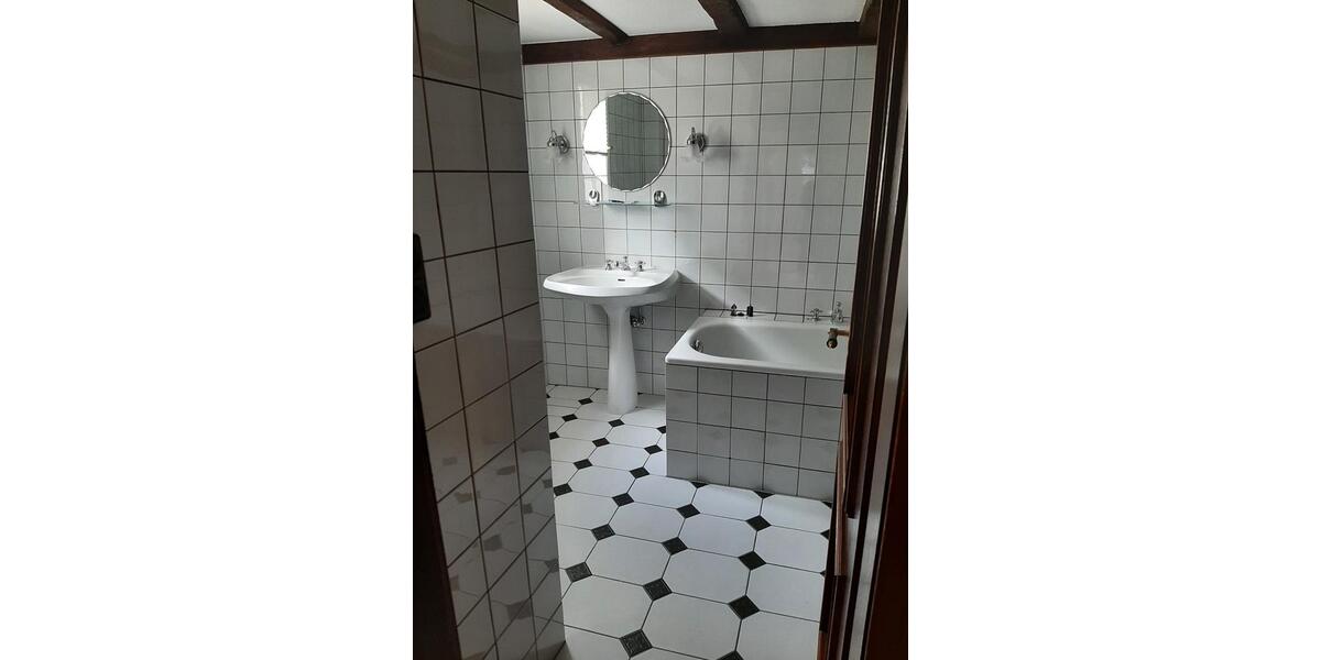 Einfamilienhaus Solingen Ohligs - 4 Zimmer, 110 m&sup2;, 1.410&euro; | Angebot:24563270