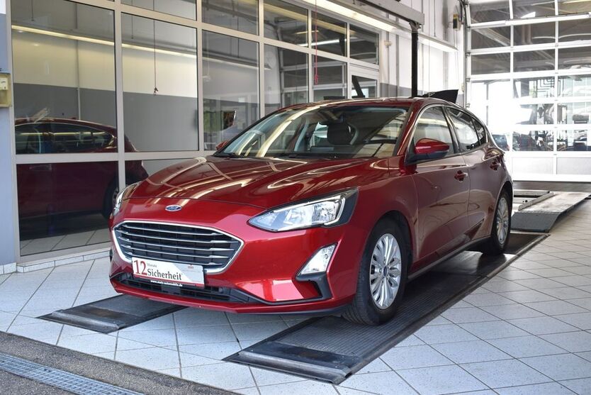 Ford Focus 72.085 km 15.930 € Bad Friedrichshall 74177