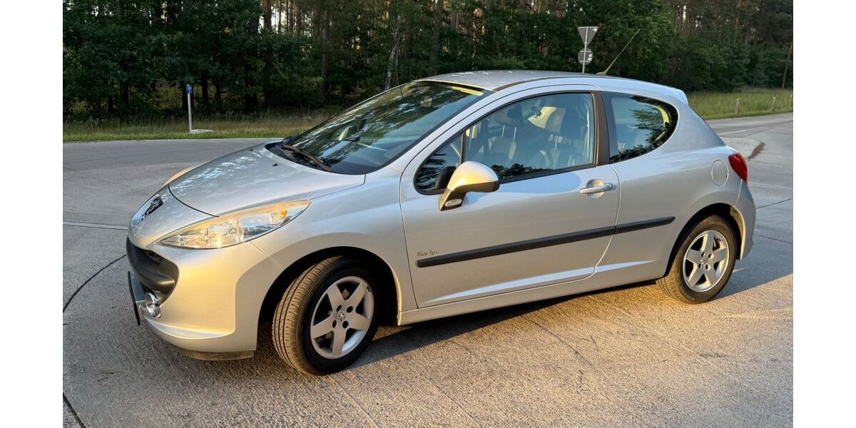 Peugeot 207 59.500 km 3.700 &euro; Grünheide 15537