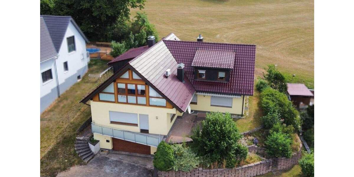 Etagenwohnung Eckental Forth - 3 Zimmer, 120 m&sup2;, 395.000&euro; | Angebot:25563154