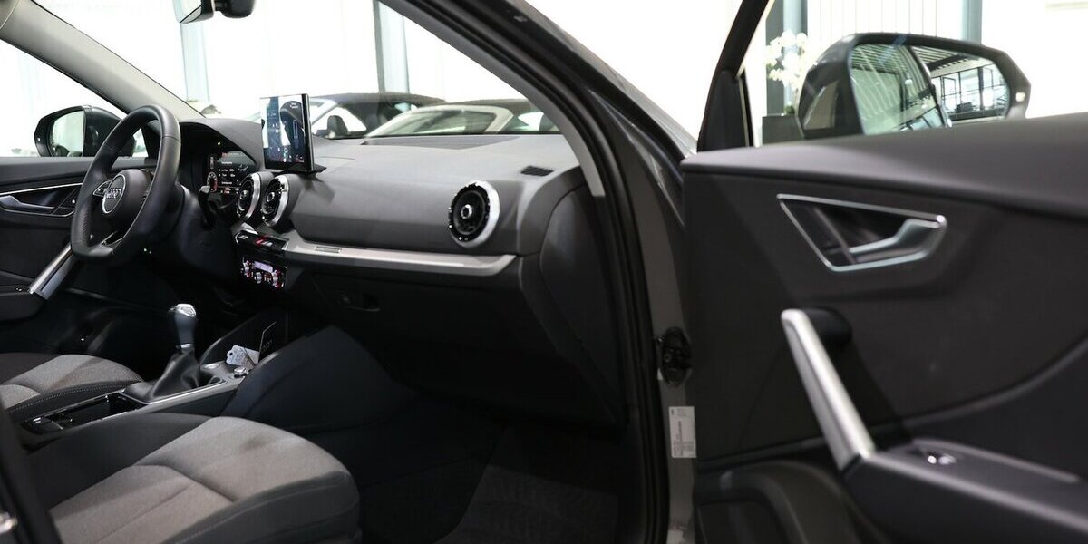 Audi Q2 30 TFSI S-LINE DAYTONA / LED, VC, ACC+LANE 10.000 km 24.992 &euro; Hamm 59077