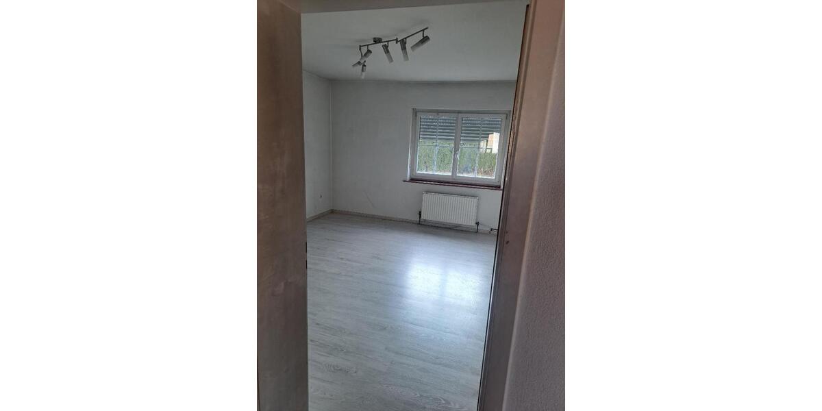 Einfamilienhaus Kümmersbruck - 7 Zimmer, 128 m&sup2;, 310.000&euro; | Angebot:26943307