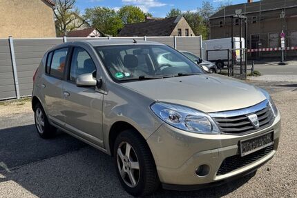 Dacia Sandero 146.000 km 1.699 &euro; Teltow 14513
