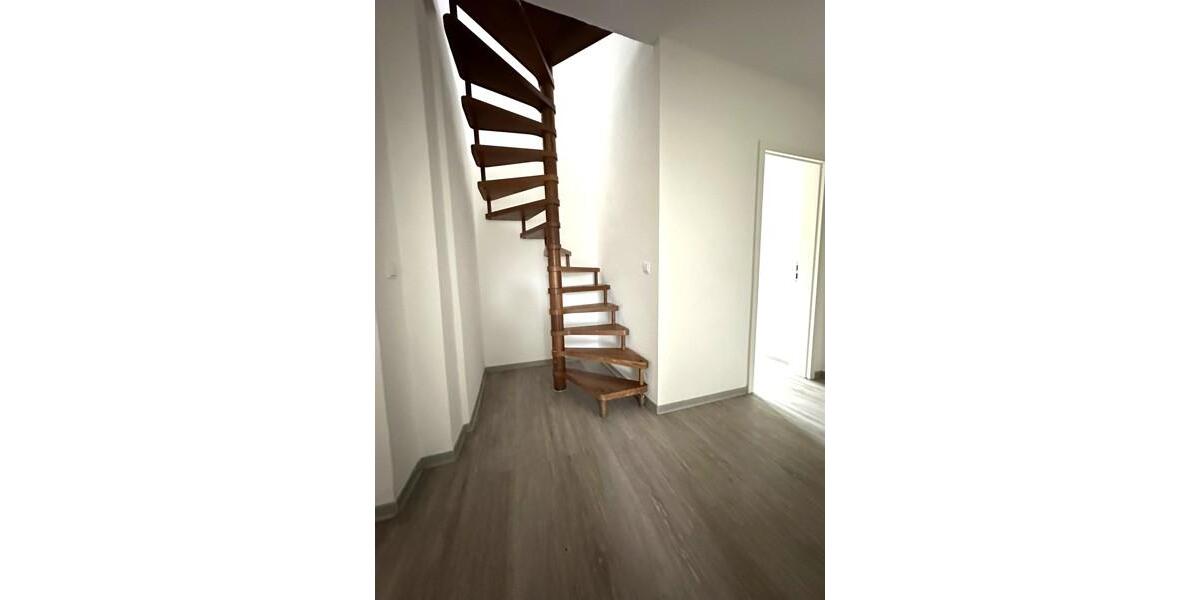 Etagenwohnung Wuppertal - 5 Zimmer, 113 m&sup2;, 1.074&euro; | Angebot:24869192