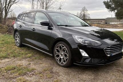 Ford Focus 124.000 km 13.799 &euro; Zahna-Elster 06895