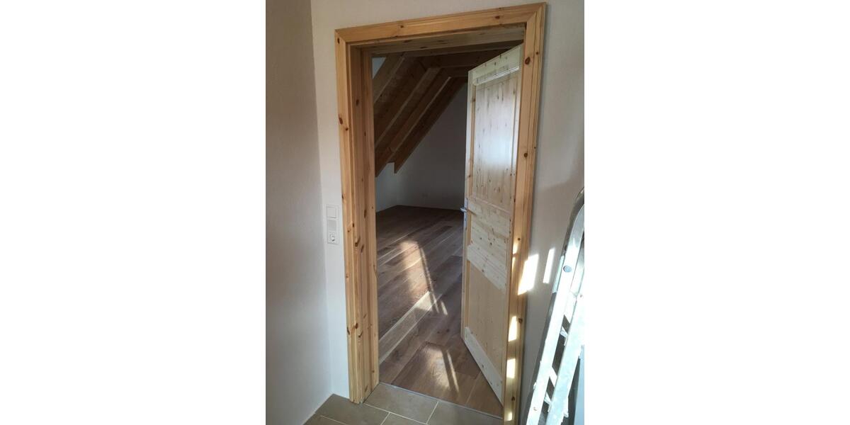 Dachgeschoßwohnung Uhingen - 2 Zimmer, 70 m&sup2;, 800&euro; | Angebot:26267591