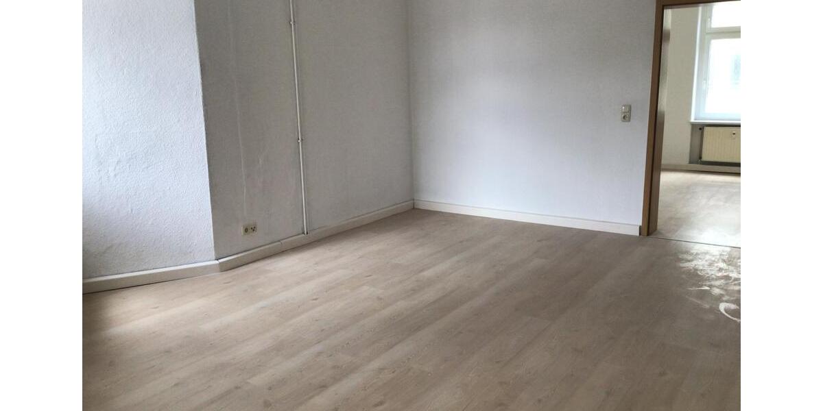 Etagenwohnung Aue-Bad Schlema Bad Schlema - 3 Zimmer, 101 m&sup2;, 400&euro; | Angebot:26089881