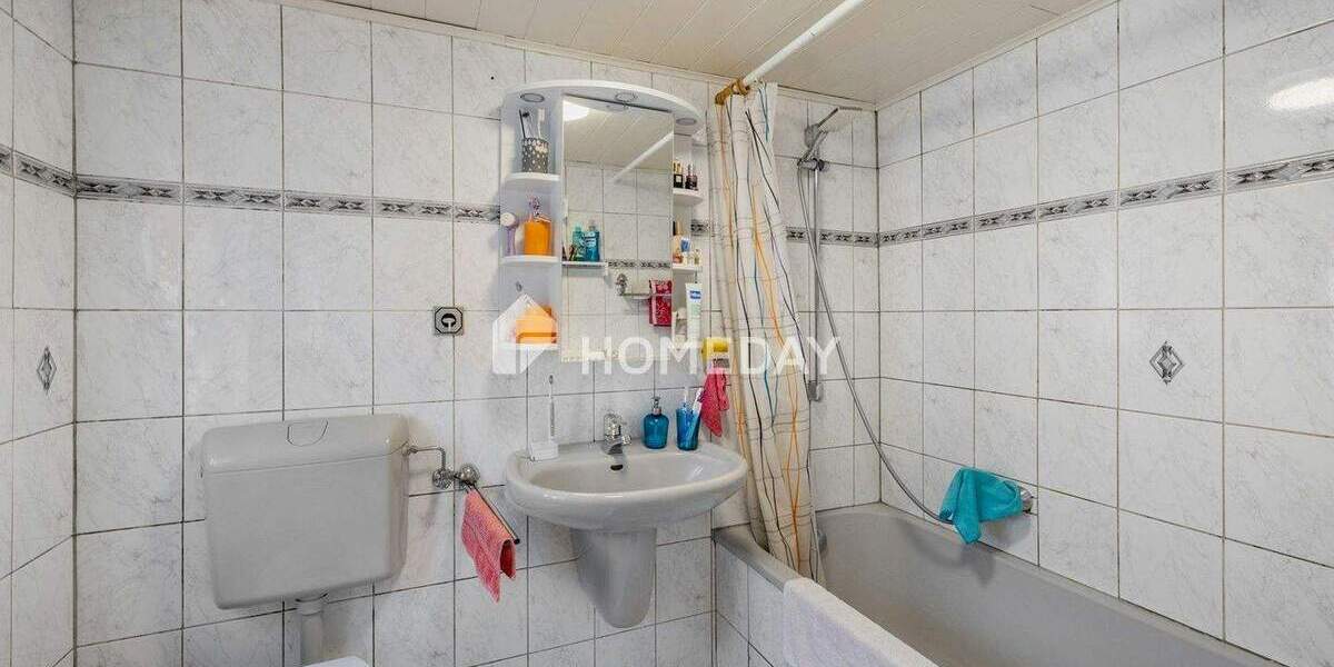 Doppelhaushälfte Bremerhaven Surheide - 3 Zimmer, 79 m&sup2;, 139.000&euro; | Angebot:25737527
