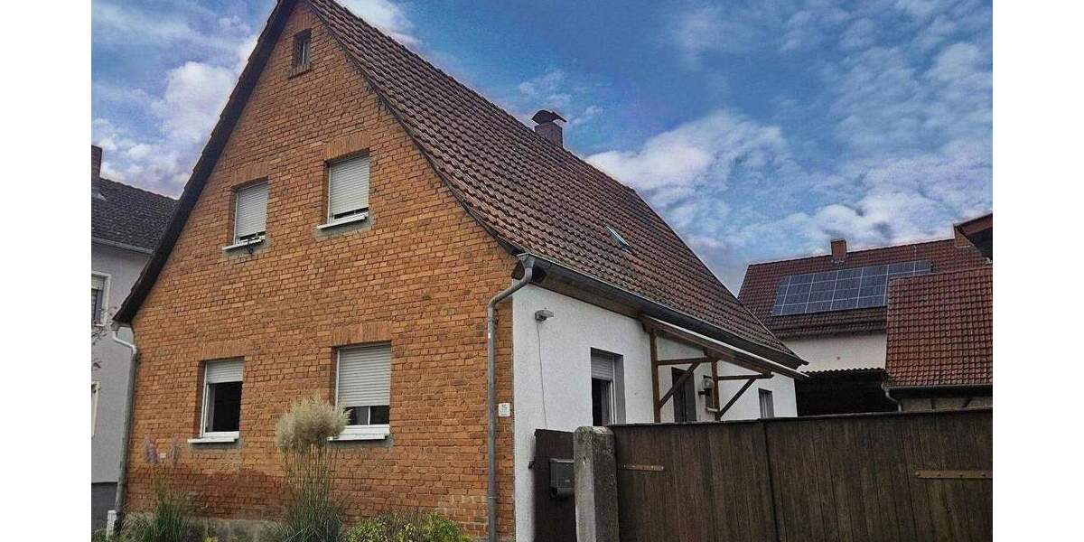 Einfamilienhaus Heustreu - 7 Zimmer, 115 m&sup2;, 89.000&euro; | Angebot:25909354
