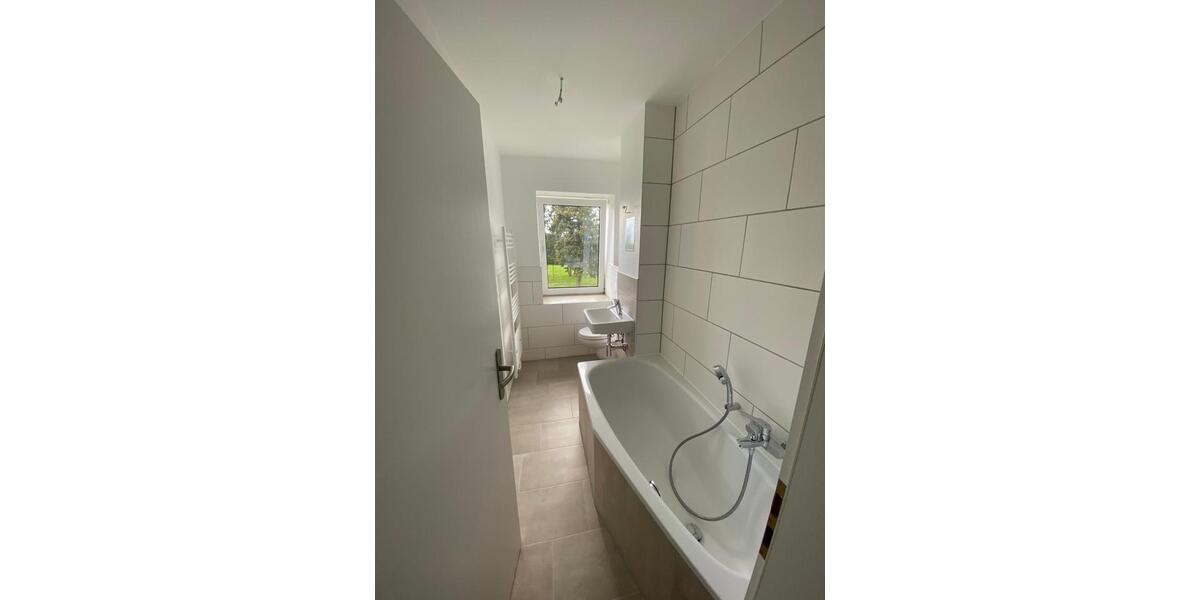 Etagenwohnung Mücheln (Geiseltal) - 3 Zimmer, 62 m&sup2;, 380&euro; | Angebot:26533748