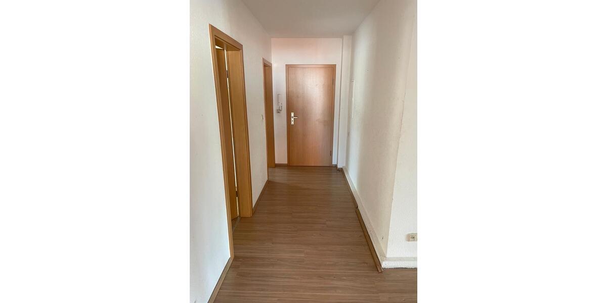 Etagenwohnung Nienburg (Saale) - 3 Zimmer, 125 m&sup2;, 650&euro; | Angebot:26406860