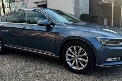 VW Passat 247.324 km 10.600 € Langenhagen 30855
