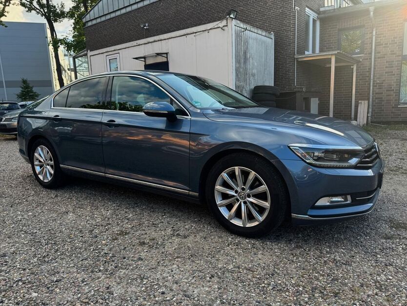 VW Passat 247.324 km 10.600 € Langenhagen 30855