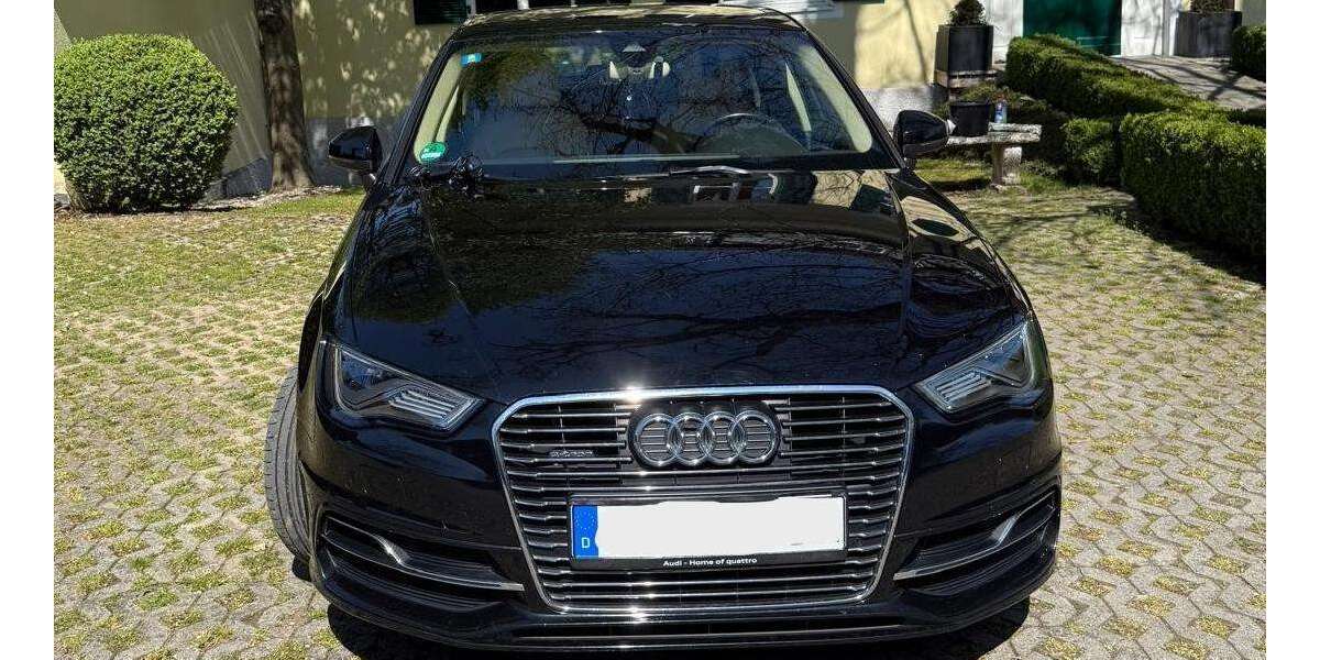 Audi A3 104.000 km 12.900 &euro; München, Landeshauptstadt 81925